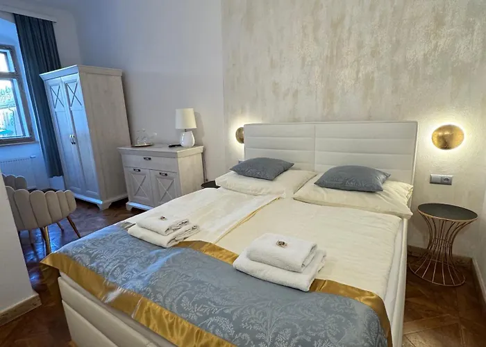 Atmosfera Rooms & Restaurant