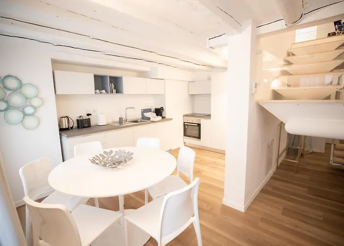 Hotel Vis A Vis
