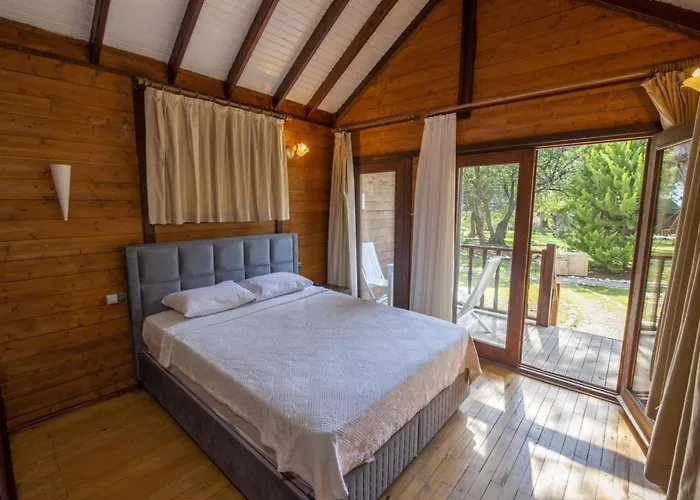 Sea Valley Lodge
