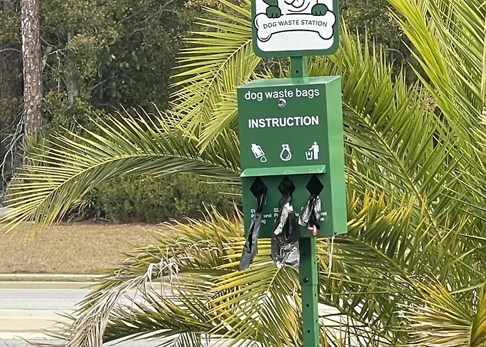 Red Roof Inn & Suites Hinesville