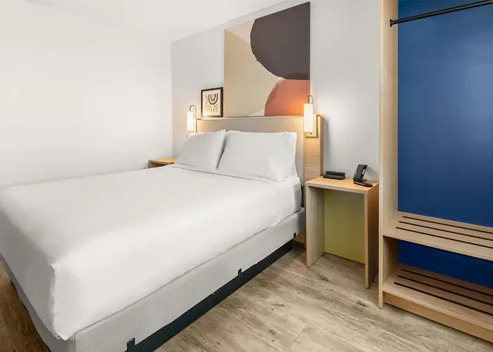 Spark By Hilton Eden Prairie