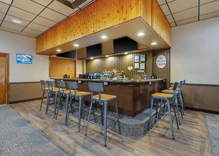 Comfort Inn & Suites Triadelphia - Wheeling