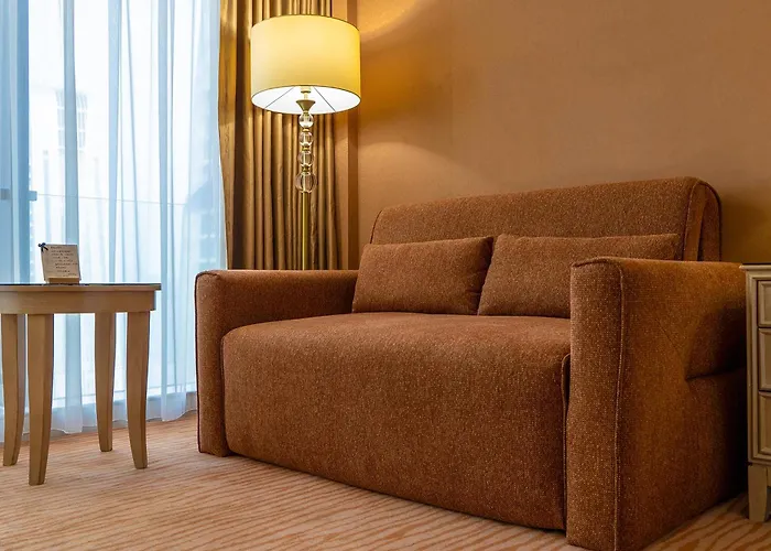 Similan Hotel Zhuhai-Gongbei Port High Speed Railway Station