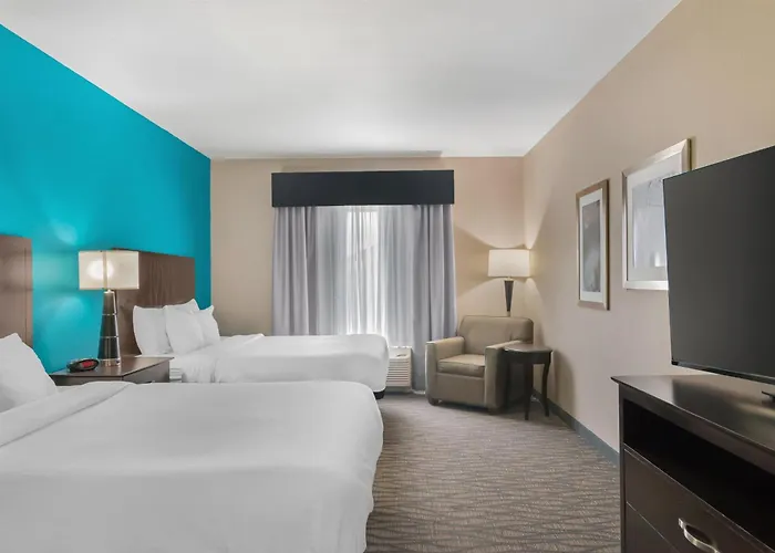 Best Western Plus Hiawatha Hotel