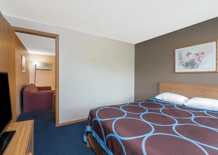 Super 8 By Wyndham Milbank Sd