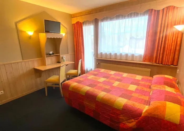 Hotel Restaurant Etoile Des Neiges Piscine Jacuzzi Sauna Massage Salle De Jeux
