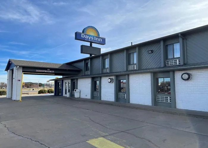 Days Inn By Wyndham Salina I-70