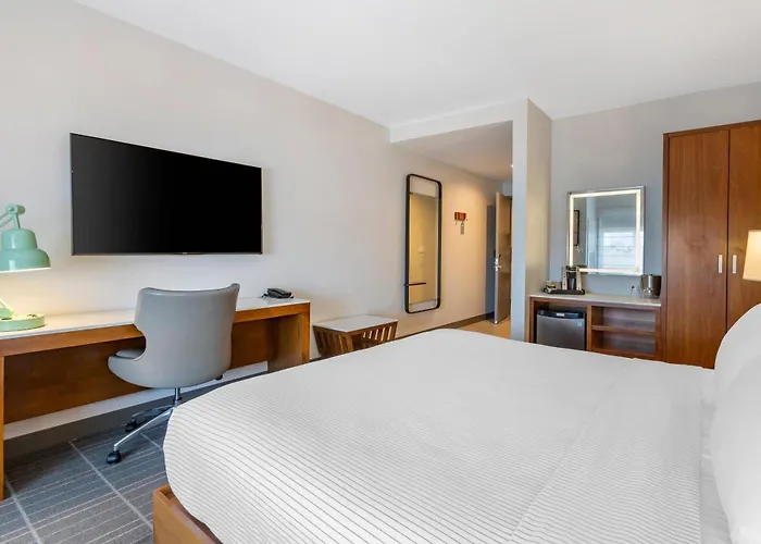 Cambria Hotel LAX