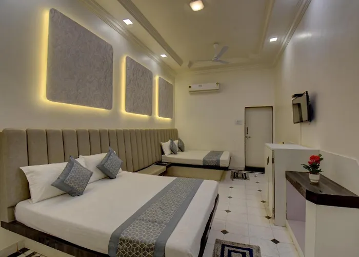 Hotel Saideep Villas, Shirdi