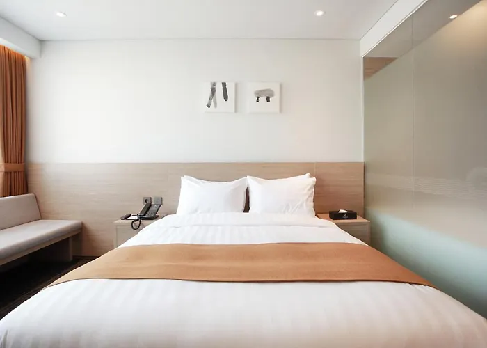 Gangneung City Hotel