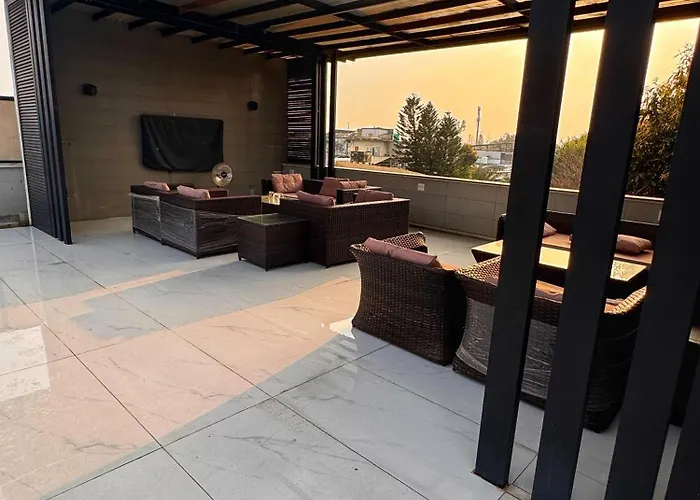 Reina Boutique Hotel - G9