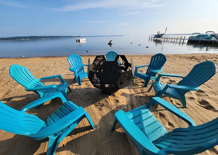 Brio Beach Inn