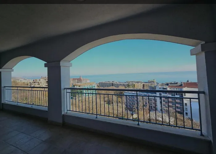 Sea Panorama Apartments Golden sands