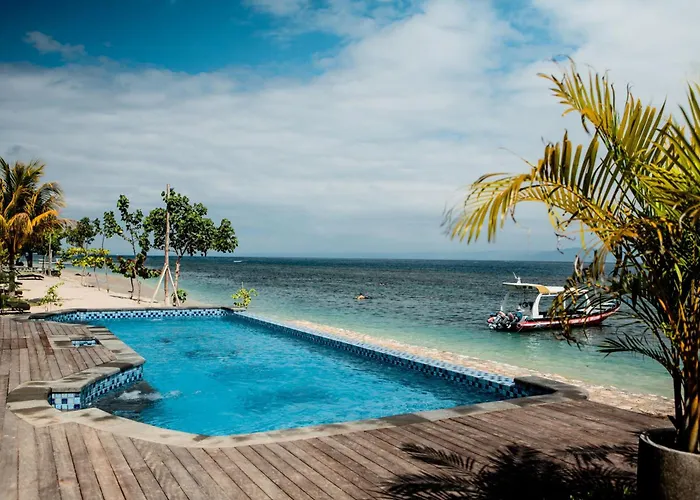 Blue Harbor Beachfront Villas & Resto