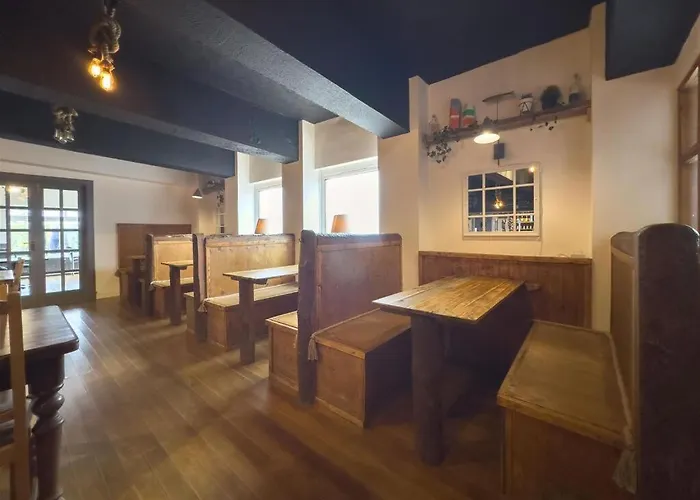 Ocean View Bar & Rooms