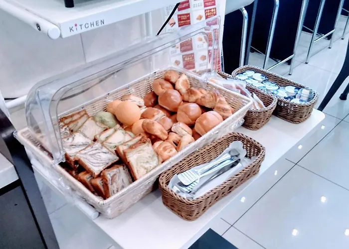 Toyoko Inn Osaka Kadoma-Shi Ekimae