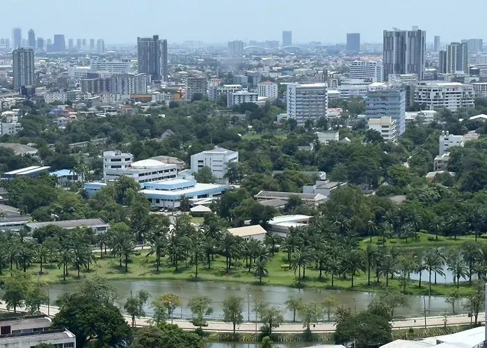 Oakwood Suites Tiwanon Bangkok