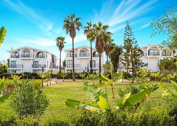 La Benata Beach Hotel