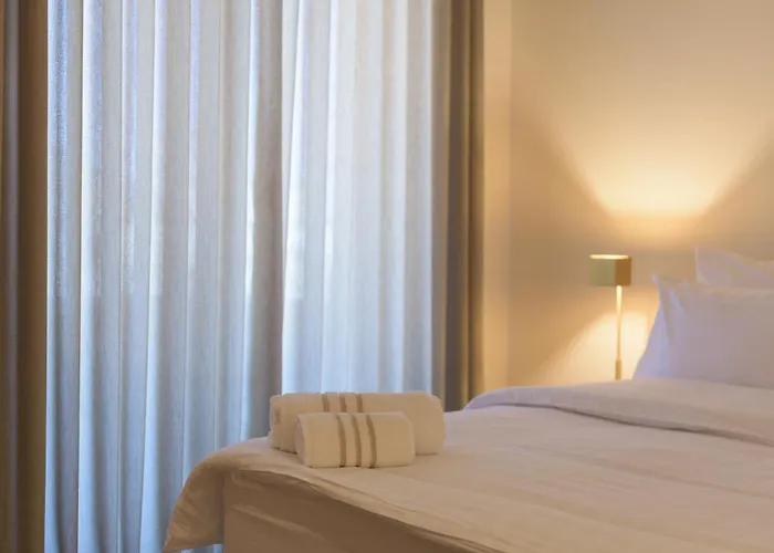 Dar Al Mauge Boutique Hotel With Outdoor Pool