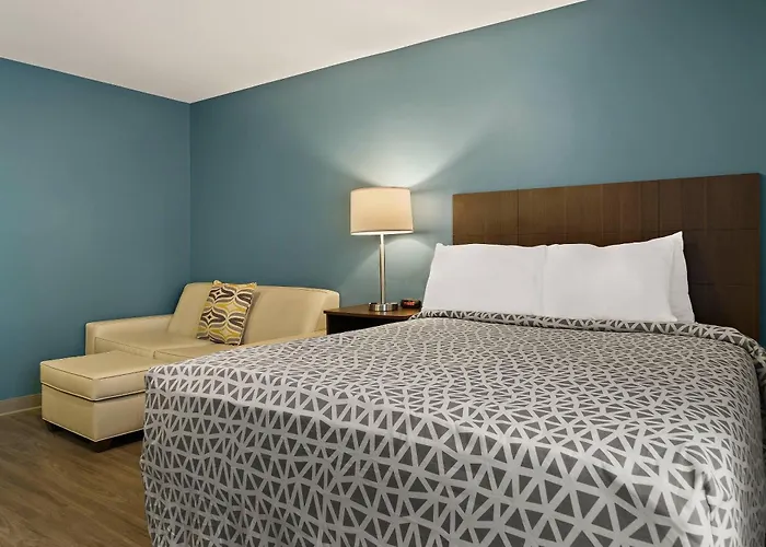 Woodspring Suites East Lansing - University Area