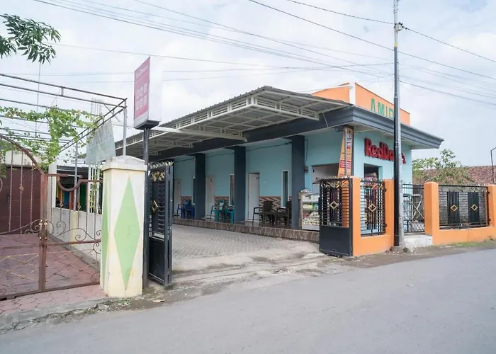 Reddoorz Syariah Near Lippo Plaza Sidoarjo