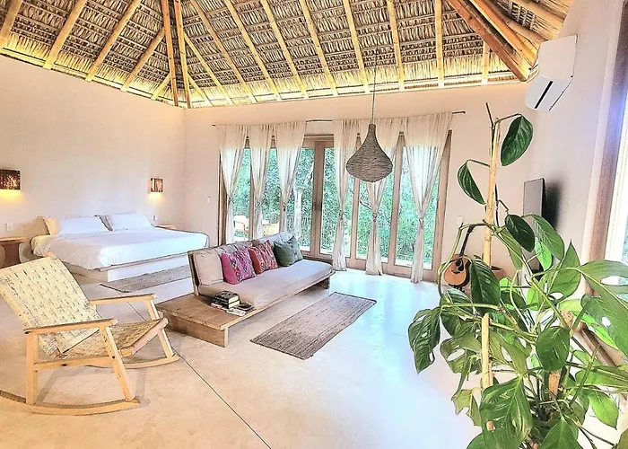 Yam Hotel