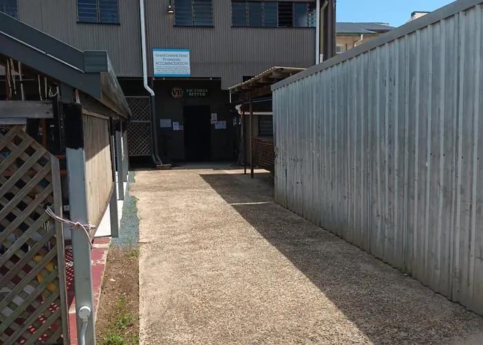Grand Central Hotel Proserpine