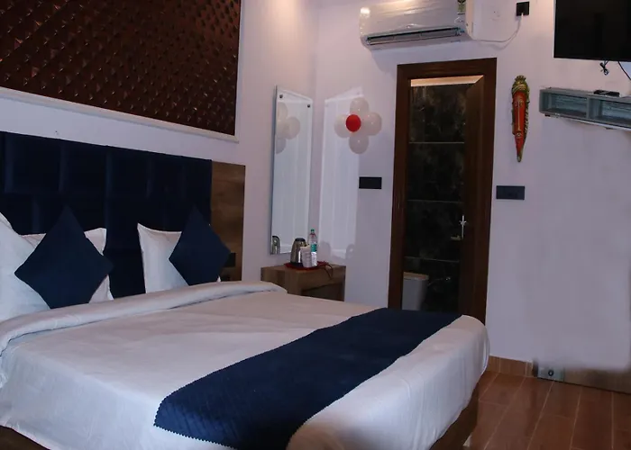 Red Leaf Hotels
