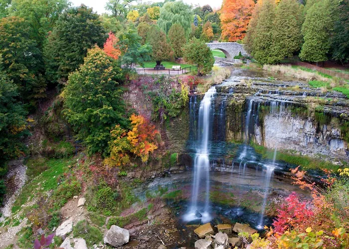Signature Stay Inn & Suites - Downtown Hamilton