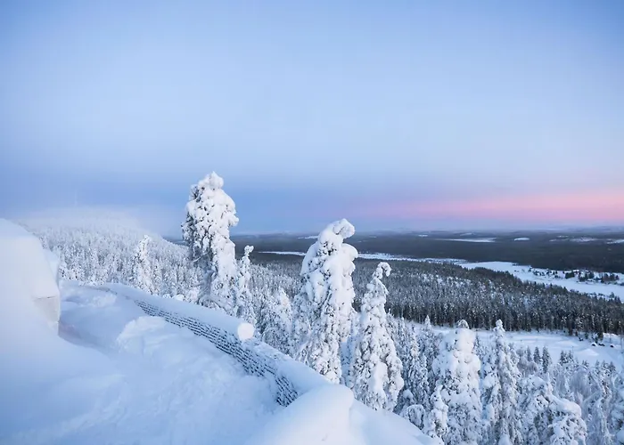 Kaamos Lodge