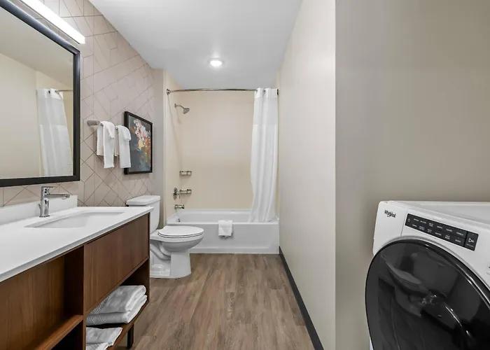 Everhome Suites Rochester Greece