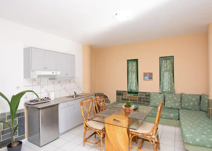 Aquarius Apartments "By Checkin"
