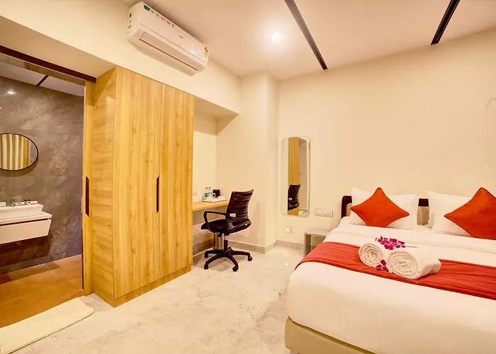 Gateway Transit Hotel