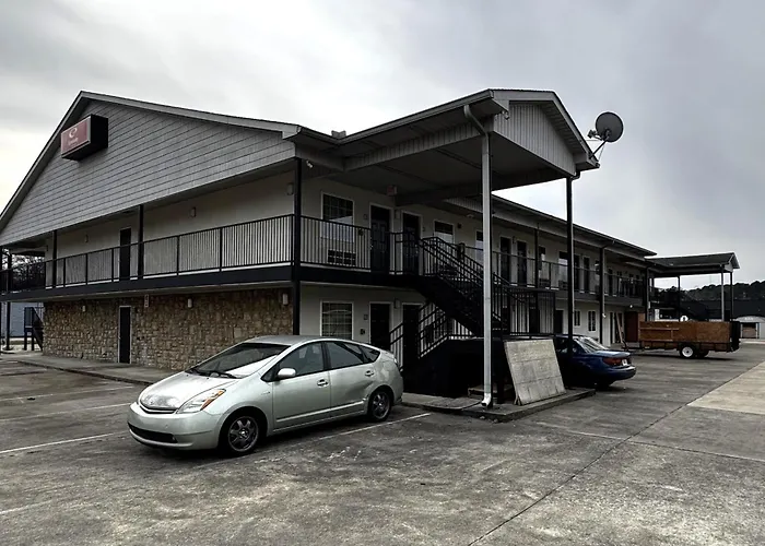General Bragg Inn & Suites Chickamauga