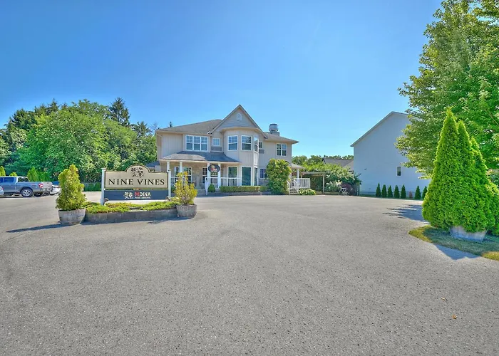 Nine Vines Hotel