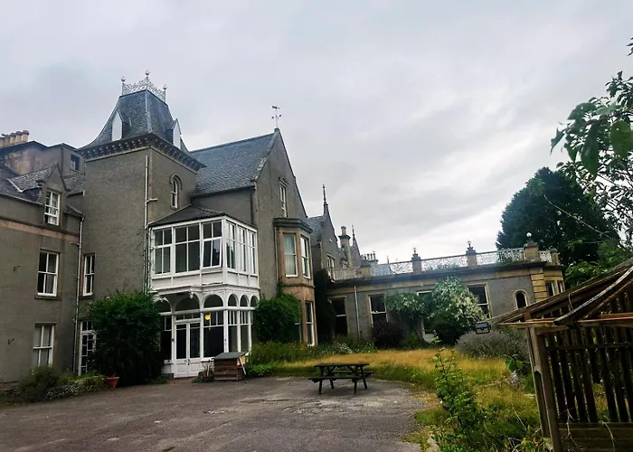 Cluny Hill Hotel