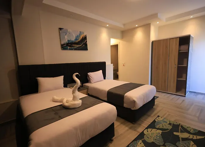 Akhenaton Hotel