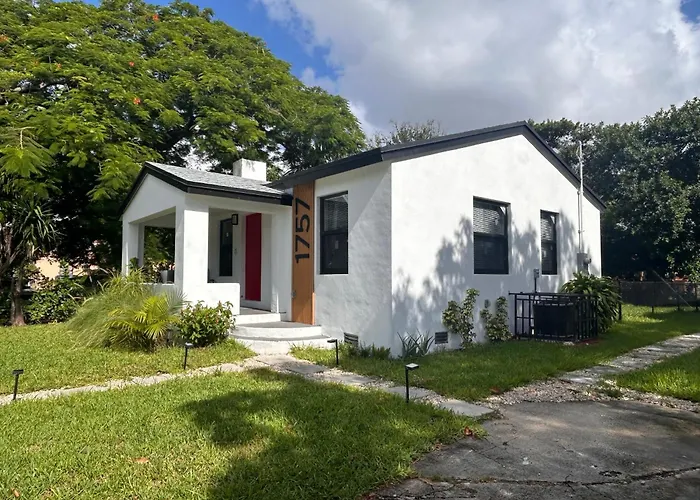 Cozy Home Away From Home!