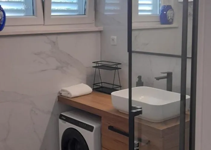 Apartments Luka