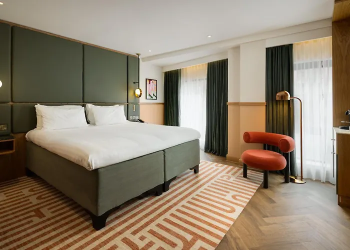 Carlton George Hotel