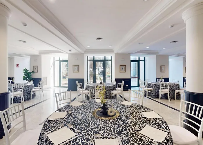 Azz Merida Medea Hotel