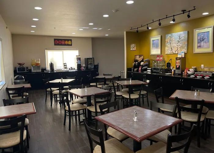 Best Western Plus Battleground Inn & Suites