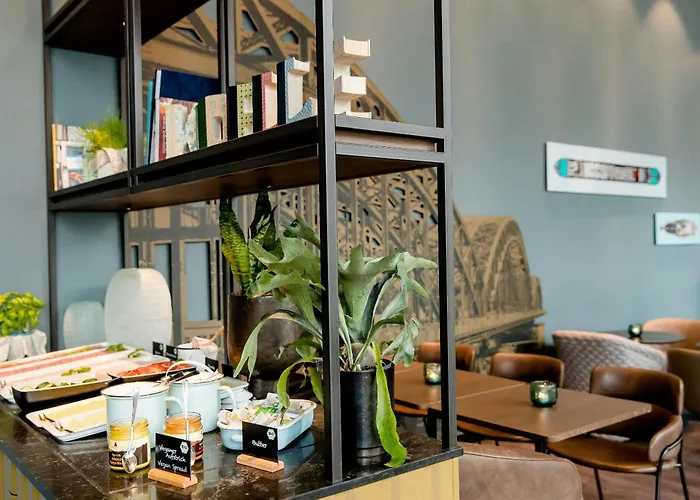 Motel One Köln-Waidmarkt