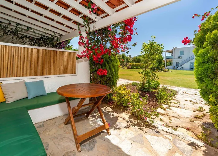Kefi Beach & Suites