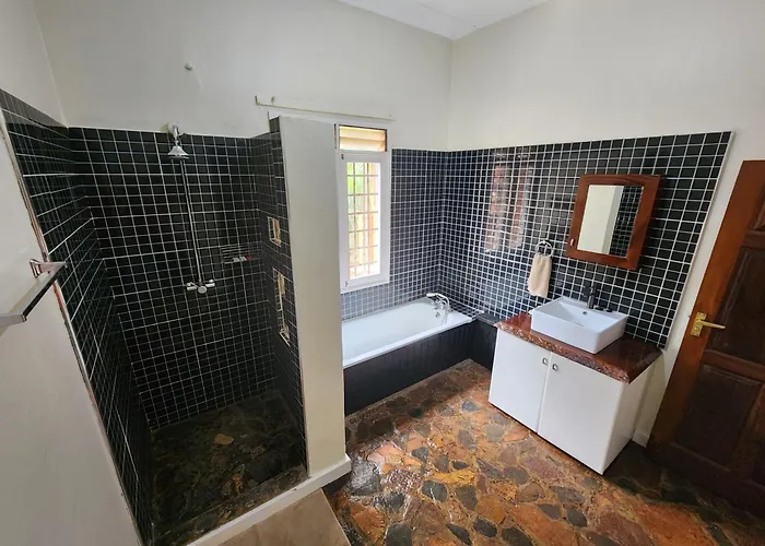 Surjios Guest House