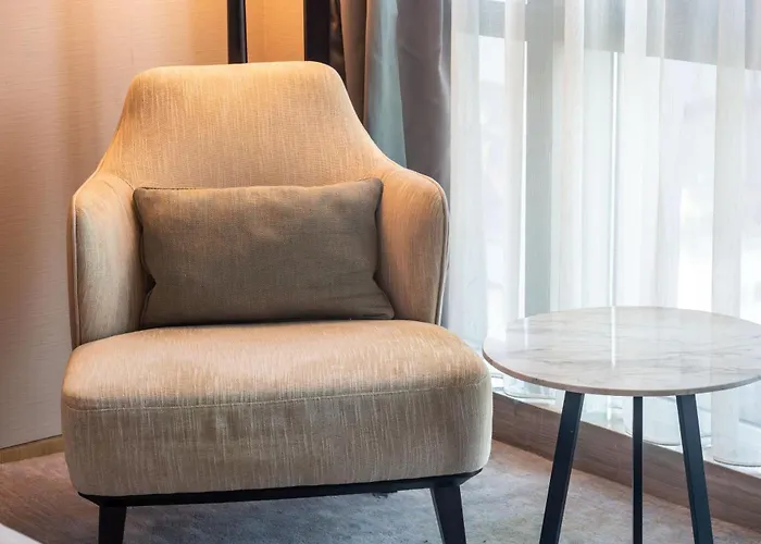 Doubletree By Hilton Shenzhen Longhua: Central Location Near Metro & Attractions