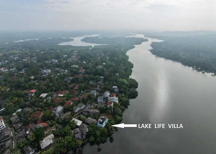 Lake Life Villa