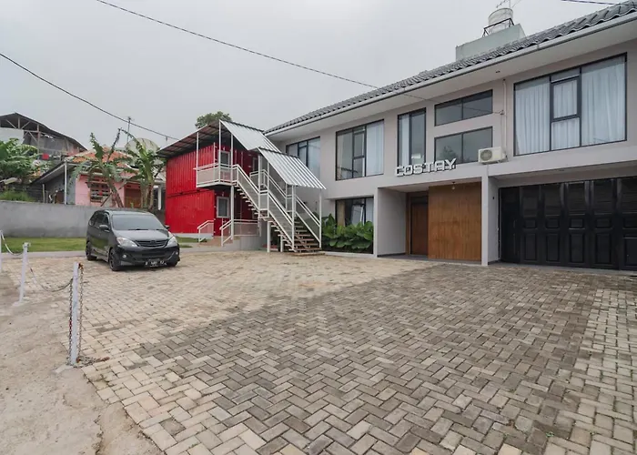 Reddoorz Plus Near Lembang Park & Zoo