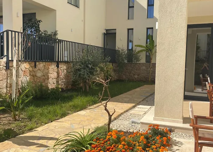 South Villas And Suites