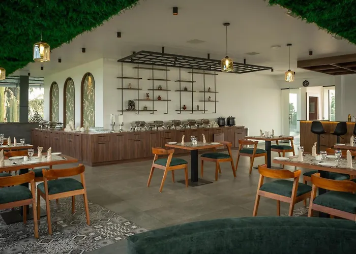 Boulevard Premium Luxury Hotel
